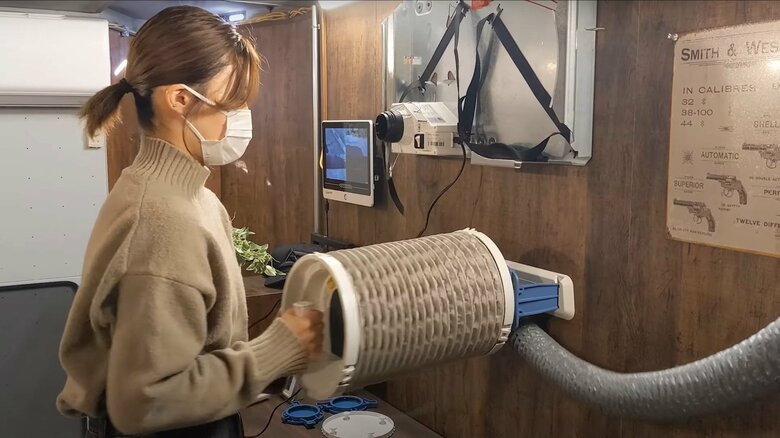 手動でも空気をろ過することができる