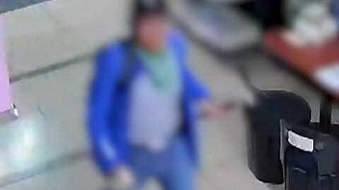 両手に刃物縛り付けた状態で犯行か　50代の男身柄拘束　切りつけ事件で8人ケガ　1人は一時、心肺停止　韓国・仁川