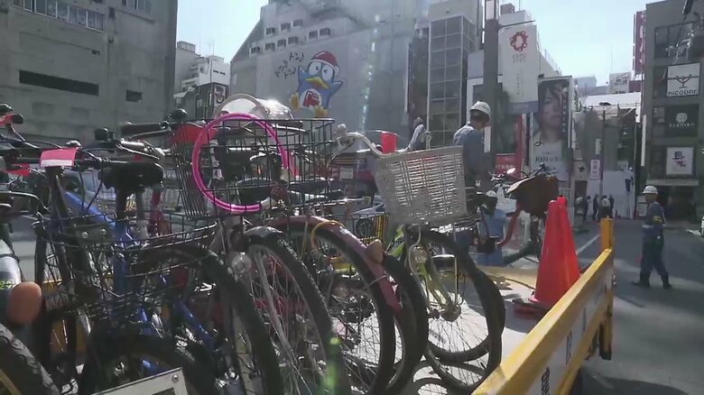 「路地裏の見えない所に」放置自転車“リアルタイム撤去”で最大約4割減も「いたちごっこ」　万博開催1年前で対策強化　大阪市｜FNNプライムオンライン