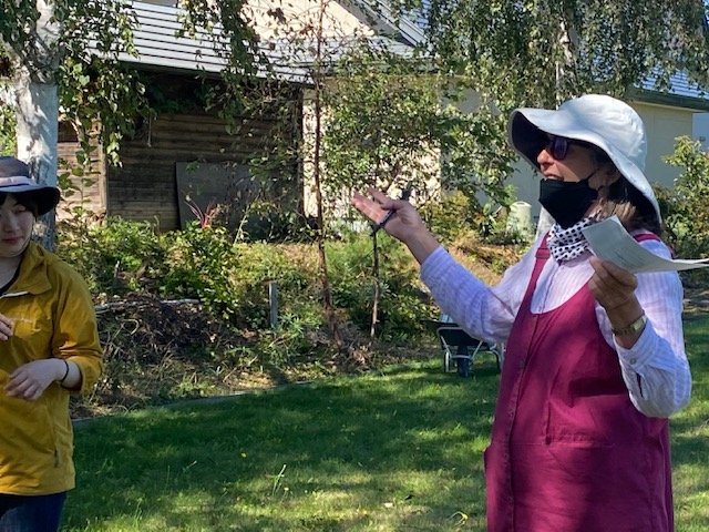 パーマカルチャーの講師テリーさんは40ヵ国以上を旅した後、東川町に定住した