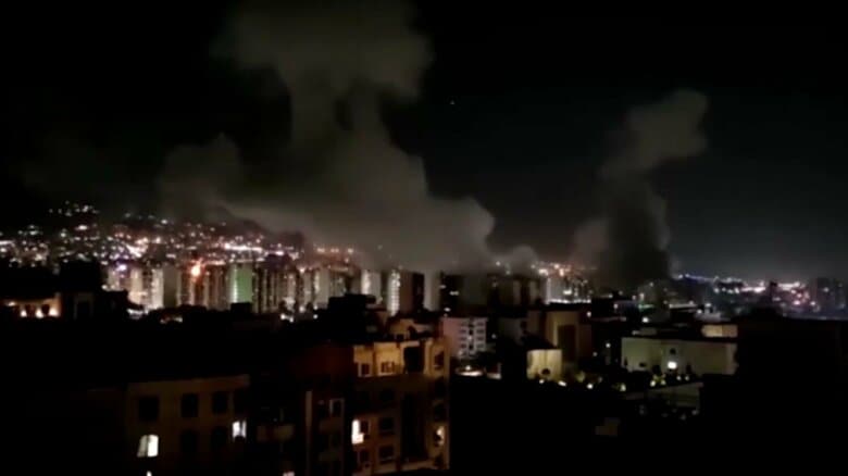 建物から上がる煙（テヘラン・2025年6月13日）