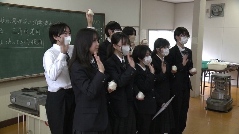 秋田修英高校ステップUPコースの生徒たち