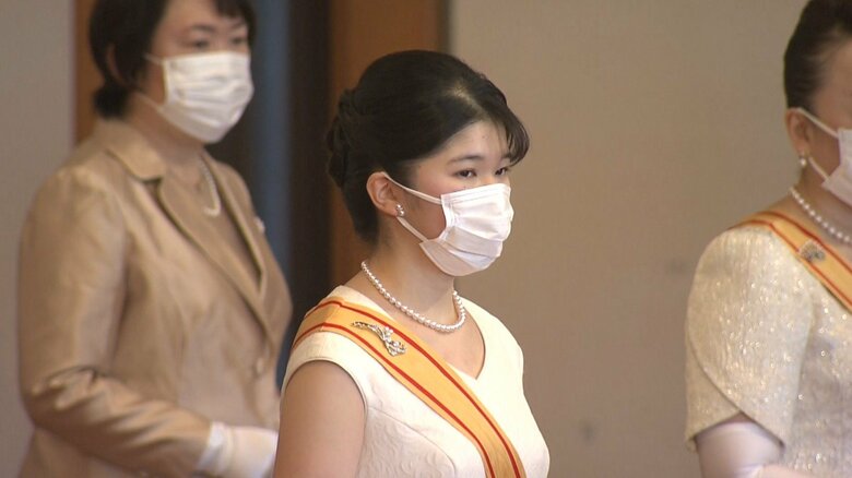 去年の「新年祝賀の儀」の様子。愛子さまにとって公務デビューとなった（去年1月1日）