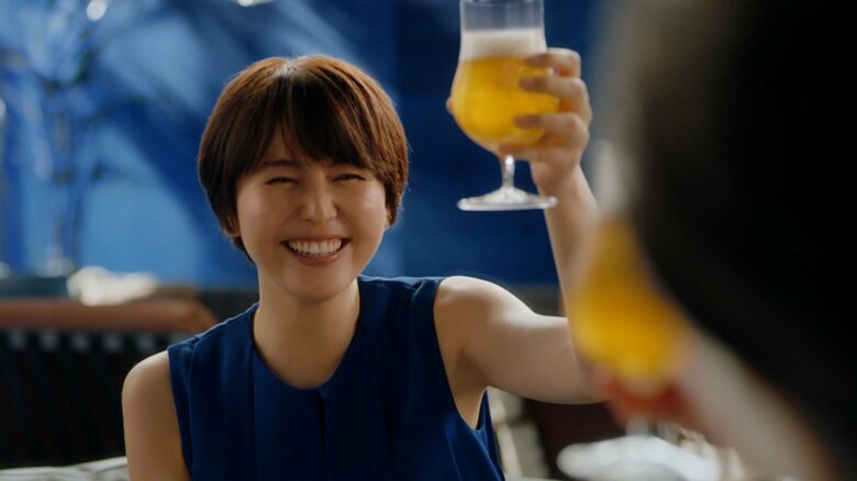 「カンパーイ」長澤まさみ