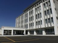 標高1800mの山頂から600m下ったあたりか…未整備の雪山で“バックカントリー”の男性2人が行方不明 14日朝から捜索再開