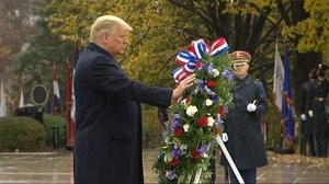 トランプ氏、公の場でも発言なし 勝利宣言後初めて