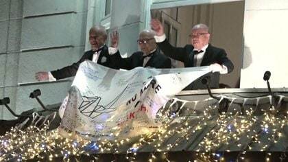 オスロに核兵器廃絶を願う火が灯る　日本被団協ノーベル平和賞受賞 「核兵器をなくすためにどうしたらいいか話し合いを」【長崎発】