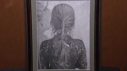 「写真そのままじゃん」を目指したい　鉛筆だけで描く世界　美容師が生み出す精巧な絵画　作品がたまったら個展を