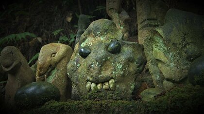 石の山の置物 山奥の神社に60体以上の“人面石”!? 真相を探ると…