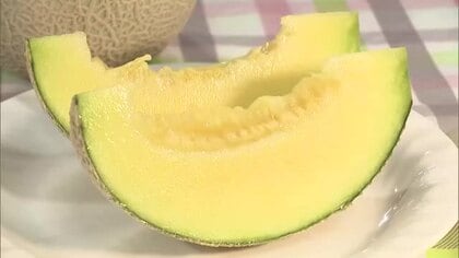 「みずみずしい！」めろめろメロン初競り　最高値は1ケース5玉入り15万円