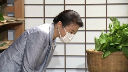 「この子はちゃんと食べるかしら」雅子さま､蚕に“桑の葉”与えられる　今年3回目の「ご給桑」