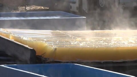 今年は1週間遅く…諏訪地域で「寒天作り」スタート　長野県内全地点で0℃下回る　菅平は氷点下12.9℃