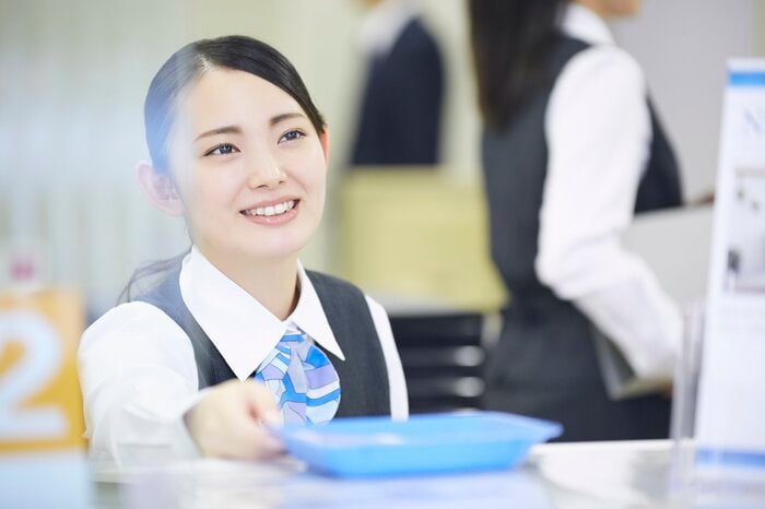イメージ(銀行窓口)