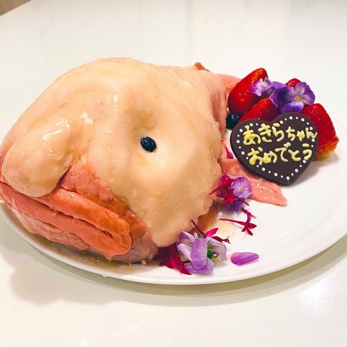瑛ちゃん8歳の誕生日ケーキ(ニュウドウカジカ)
