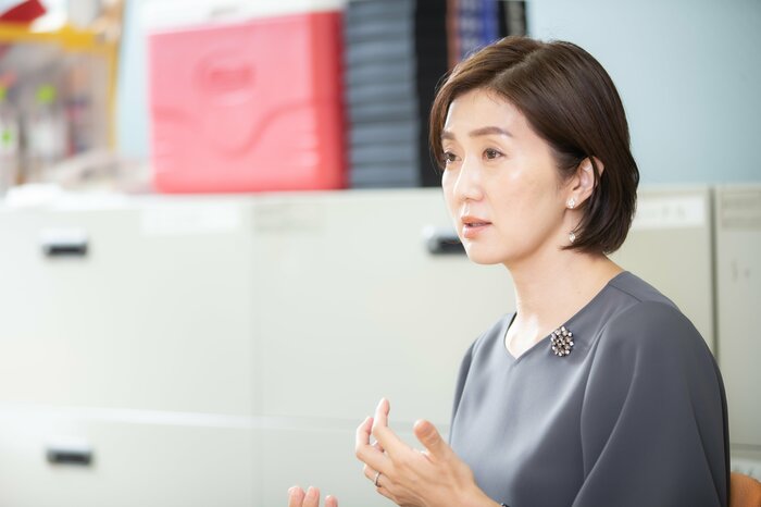 憧れの阿川さんを前に・・・少し緊張気味?の佐々木アナ
