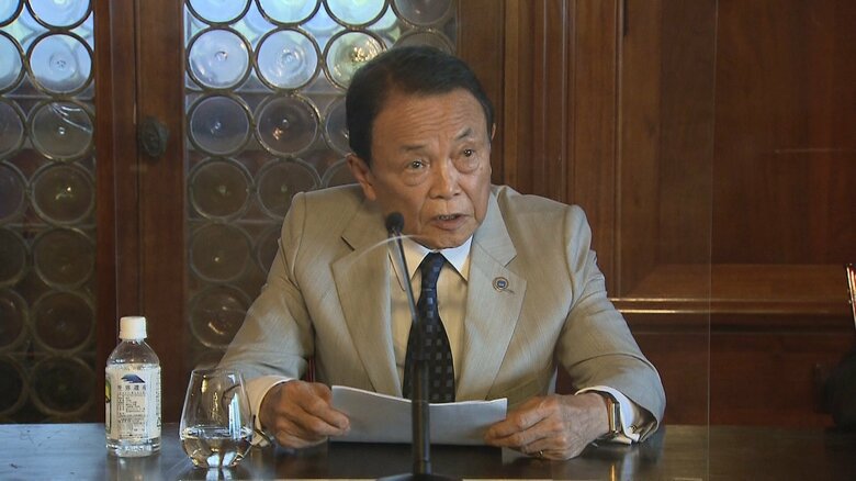 「100年ぶりの歴史的変化」と意義を強調した麻生財務相（7月10日、伊・ベネチア）