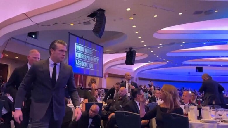 騒然となった会場