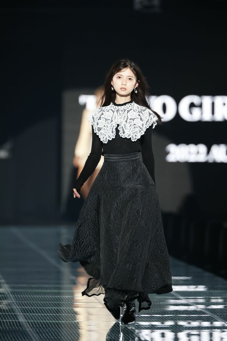 (c) マイナビ TOKYO GIRLS COLLECTION 2022 AUTUMN/WINTER