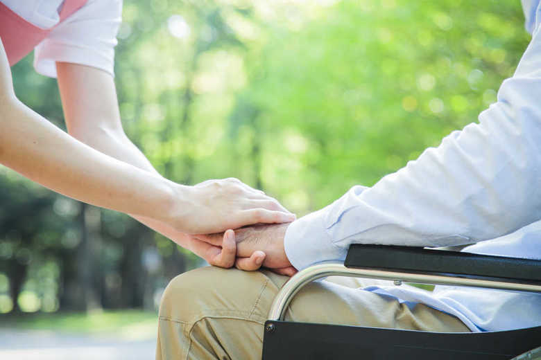 もしも大切な人が“要介護者”になったら? 知っておきたい「介護の基本」