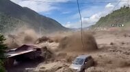 ネパール洪水　日本人5人と連絡とれず　ツアーに参加か　157人死亡外国人観光客ら484人行方不明　中国側でも被害