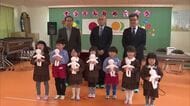 自分で顔を書き込んで完成させる「キワニスドール」　幼稚園に贈呈