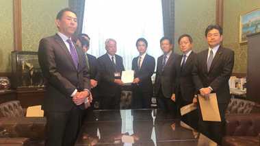 珍しく野党法案の成立なるか?新型コロナPCR検査拡充法案を提出 4日の与野党党首会談でも提案へ