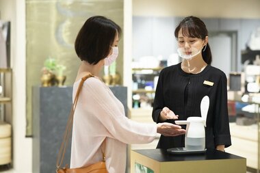 原因は“従業員用食堂”や“売り場”での「密」? 百貨店クラスターを国立感染研が調査…対策を聞いた
