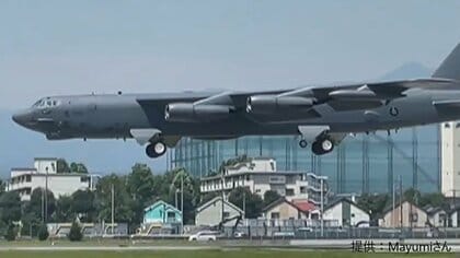 「B-52H」30年ぶり横田飛来…米空軍大型爆撃機3機が日本に　「火星18」発射前後に異例の動き【日曜安全保障】