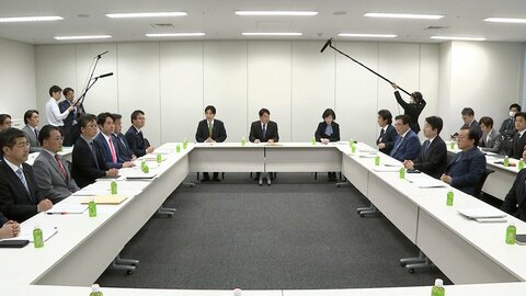 国民会議に与野党7党そろう　給付付き税額控除などについて議論