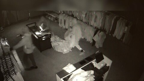 高級ブランド店で連続窃盗か　防犯カメラ映像に“複数の人物”　被害総額1億2000万円相当　福井市