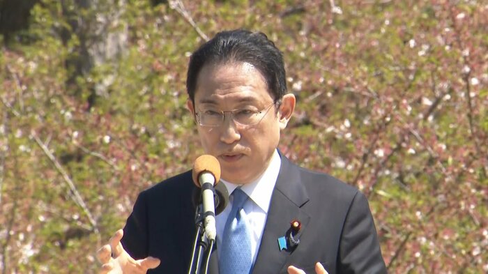 街頭演説を行う岸田首相(17日 石川・七尾市)