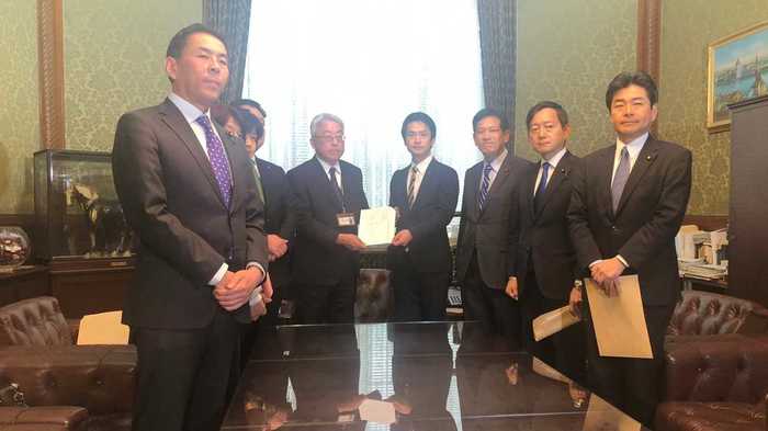 珍しく野党法案の成立なるか?新型コロナPCR検査拡充法案を提出 4日の与野党党首会談でも提案へ