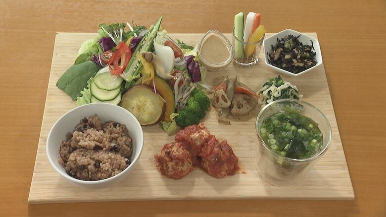 気持ちほぐれるランチタイム を“ちょっと意外な場所”で 身体が喜ぶ食事を提供する「病院のカフェ」と「昆布専門店」|FNNプライムオンライン