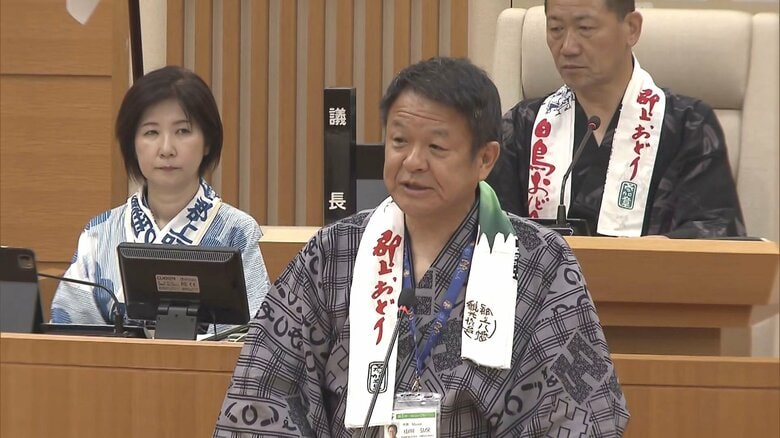 市長や市議が夏の風物詩をPR…郡上市で『ゆかた議会』7月9日から白鳥おどり 12日から郡上おどり始まる｜FNNプライムオンライン