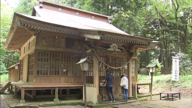 仙台育英の優勝を願い多くの参拝客が訪れる