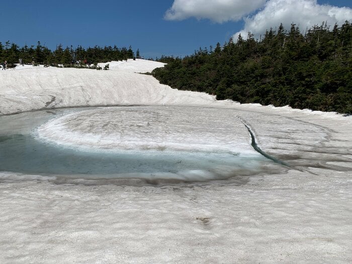 ドラゴンアイの瞳に亀裂