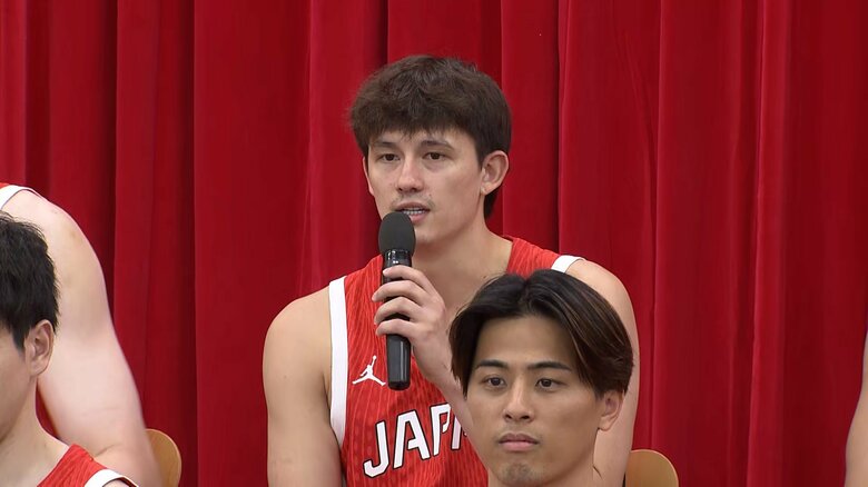 テーブス海選手（10日、都内会見で）