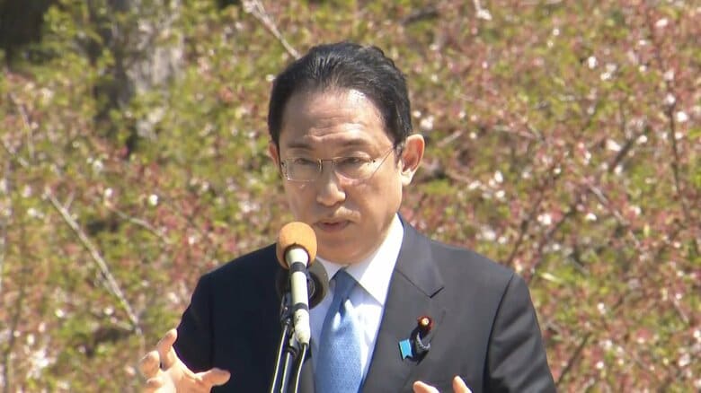街頭演説を行う岸田首相（17日 石川・七尾市）