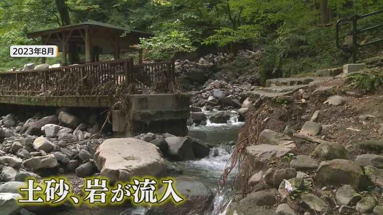 2023年8月　豪雨により土砂や岩が流入　周辺一帯が立ち入り禁止に