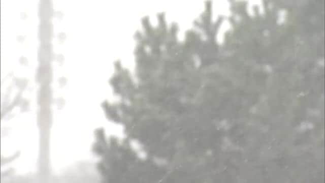 秋田県内は元日明け方にかけて大雪による交通障害や落雪などに警戒を　秋田