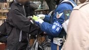 「自転車は車道を走れ」と言う前に警察は違法駐車を取り締まるなり厳罰化しろ　怖くて走れんぞ