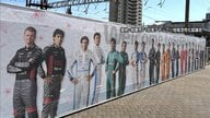 F1日本グランプリ今週開幕　日本特別デザインのマシンが渋谷スクランブル交差点に登場　鈴鹿周辺はF1ムード一色
