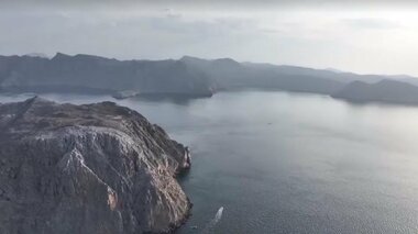 韓国企業の貨物船がホルムズ海峡で爆発と火災　韓国外務省が発表　「攻撃を受けた」との…