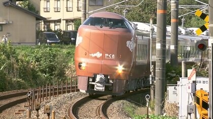 “酔いやすい特急”返上へ　「やくも」新型車両は最新技術で乗り心地改善　“乗りたい特急”に変身!?