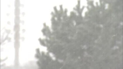 秋田県内は元日明け方にかけて大雪による交通障害や落雪などに警戒を　秋田