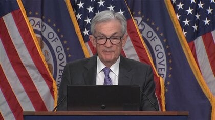 アメリカ・FRBが3会合連続で政策金利引き下げ　ダウ工業株30種平均は一時600ドル余り値を上げる