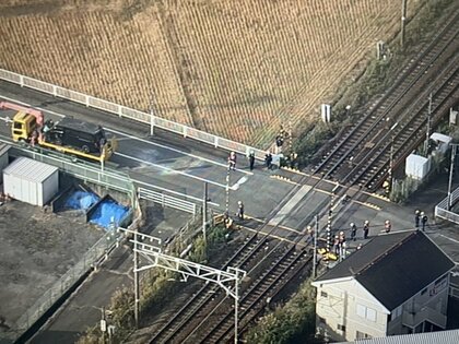 ＪＲ東海道線の運転再開　午前5時35分に富士市の踏切で列車と車が衝突　興津～富士で約2時間40分間の見合わせに　