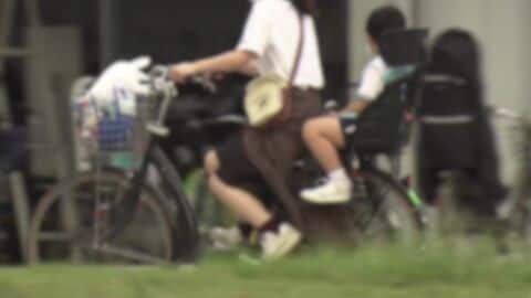 「小学生以上でも“自転車の後ろ”に乗せられる」実現したら　「総重量“130キロ超”でバランス崩して事故」なんてことも　実はデメリットも多い「子乗せ」範囲拡大　「便利さだけに目を向けないで」専門家解説