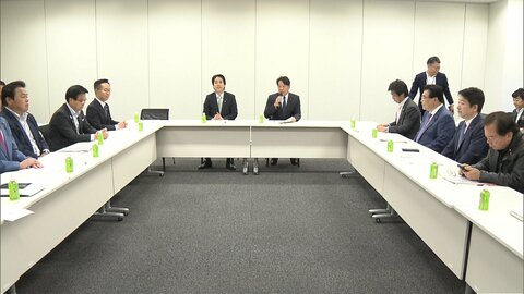 消費税1％報道で野党が抗議　国民会議で「議論していない」「ガス抜きなら会議不要」と政府側に猛反発