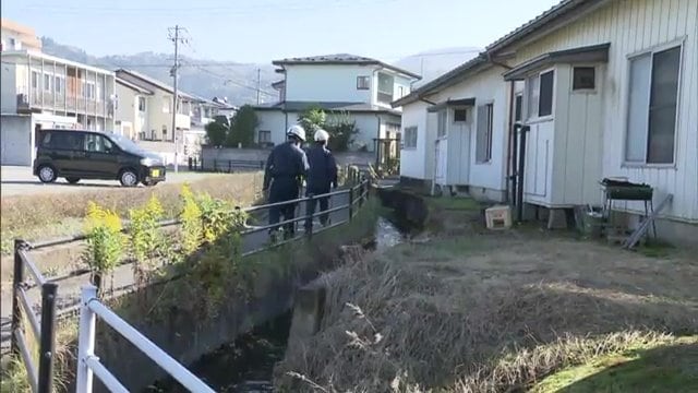 爪痕ともとれる傷が 警察が周辺住民に警戒を呼びかけ